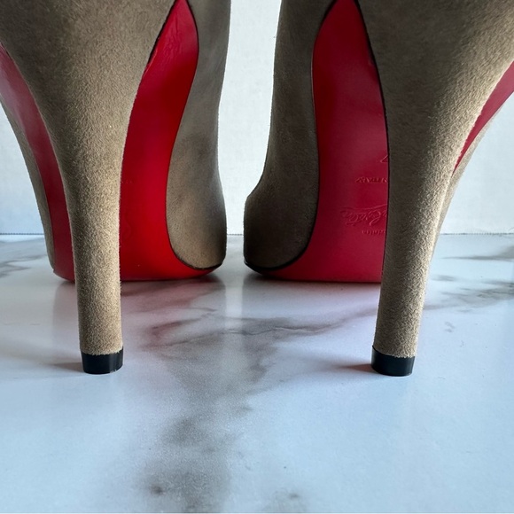 Authentic Christian Louboutin Suede Heels 37 - Picture 8 of 14